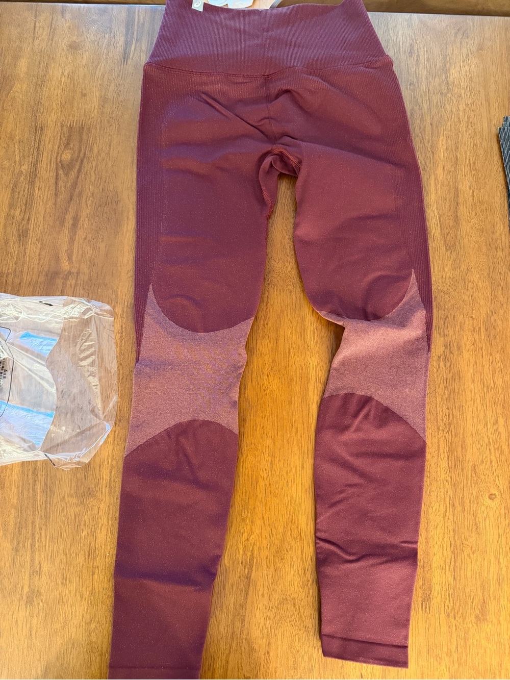 Asics Seamless Performance Leggings in Burgundy